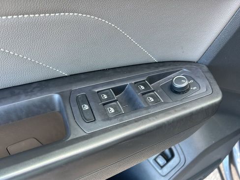 Used 2022 Volkswagen Atlas SE w/ Panoramic Sunroof Package image 13