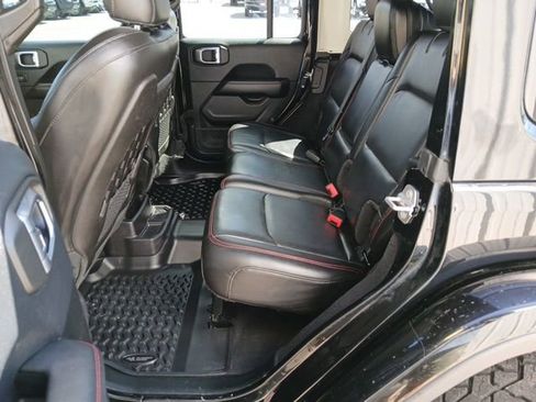 Used 2018 Jeep Wrangler Unlimited Rubicon image 21