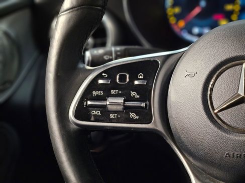 Used 2021 Mercedes-Benz GLC 300 4MATIC Coupe image 28