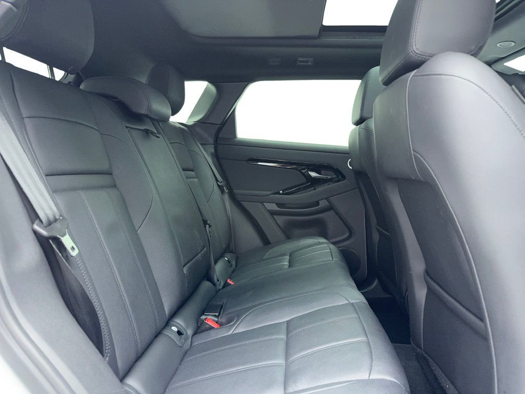 Used 2025 Land Rover Range Rover Evoque S AWD/4WD image 22