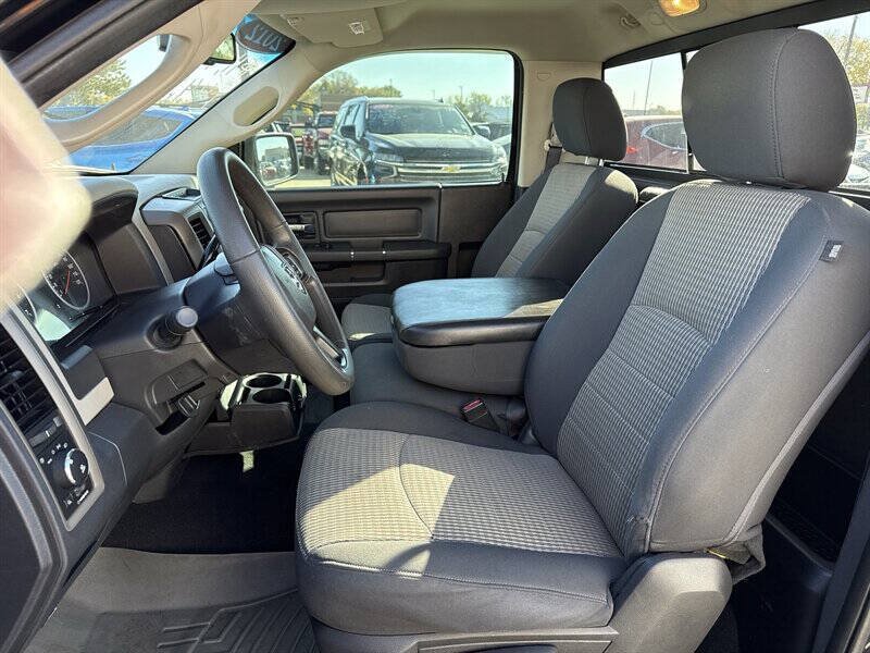 Used 2012 RAM 1500 Express RWD image 17
