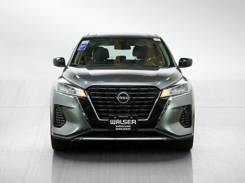 Used 2024 Nissan Kicks S FWD image 8