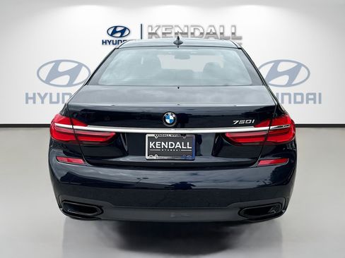 Used 2019 BMW 750i RWD image 5