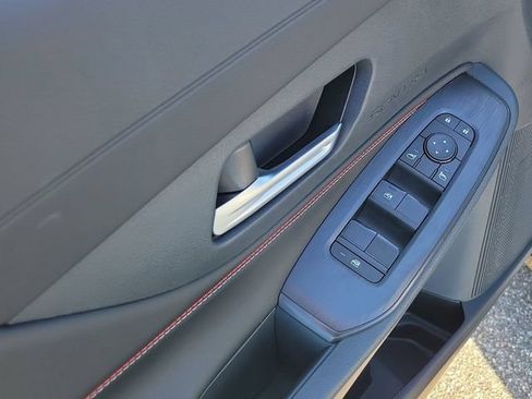 New 2026 Nissan Sentra SR w/ Floor Mat Package FWD image 6