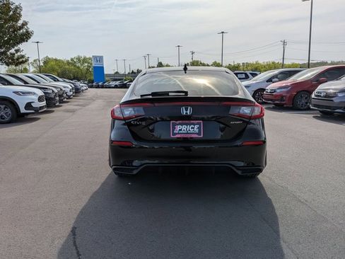 Used 2022 Honda Civic Sport image 6