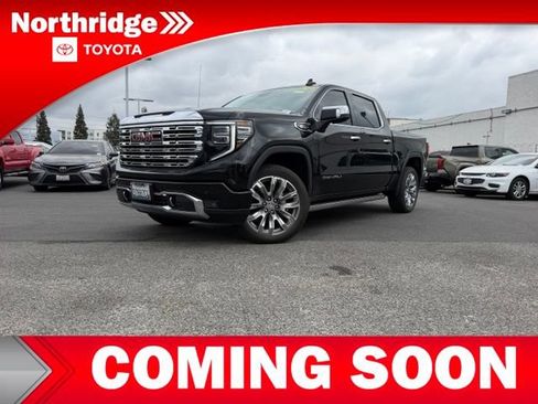 Used 2024 GMC Sierra 1500 Denali w/ Denali Reserve Package AWD/4WD image 3