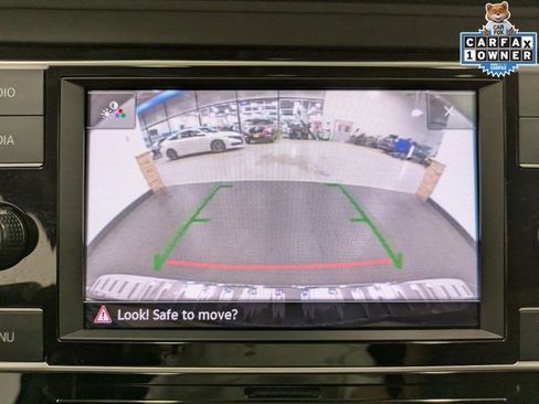 Used 2024 Volkswagen Jetta SE w/ Panoramic Sunroof Package FWD image 15