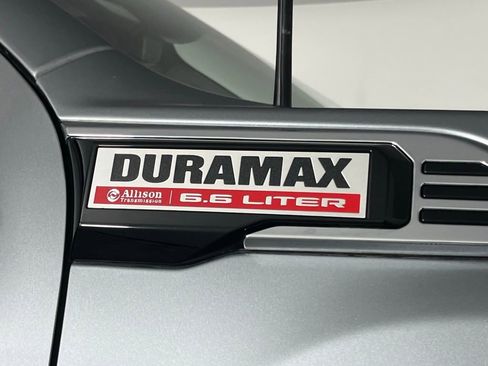 Used 2024 GMC Sierra 3500 Denali w/ Technology Package image 12