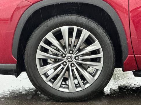 Used 2020 Toyota Highlander Limited Platinum image 27