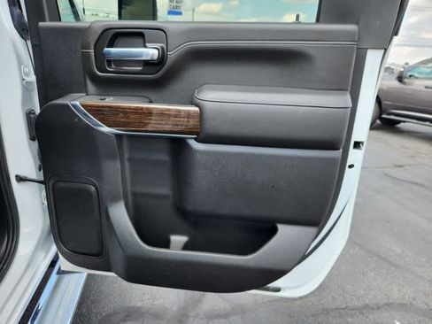 Used 2023 GMC Sierra 2500 SLE image 24