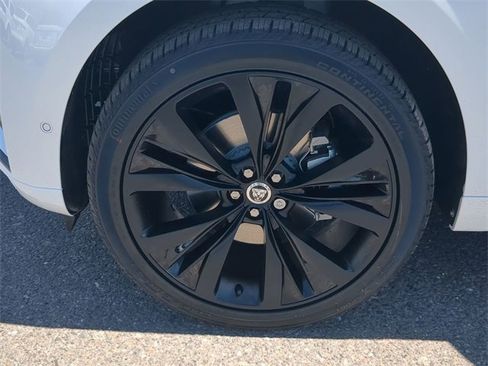 New 2025 Jaguar F-PACE R-Dynamic S image 23