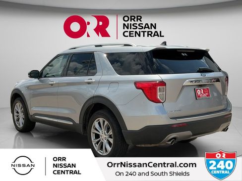 Used 2021 Ford Explorer Limited w/ Equipment Group 301A AWD/4WD image 7