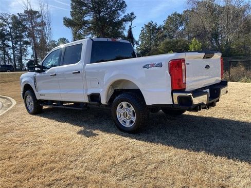 Used 2025 Ford F250 XLT image 41