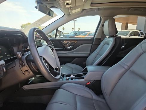 Used 2022 Lincoln Corsair Reserve w/ Equipment Group 201A AWD/4WD image 17