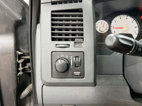 Used 2007 Dodge Ram 1500 Truck ST w/ V6 Value Group RWD image 16