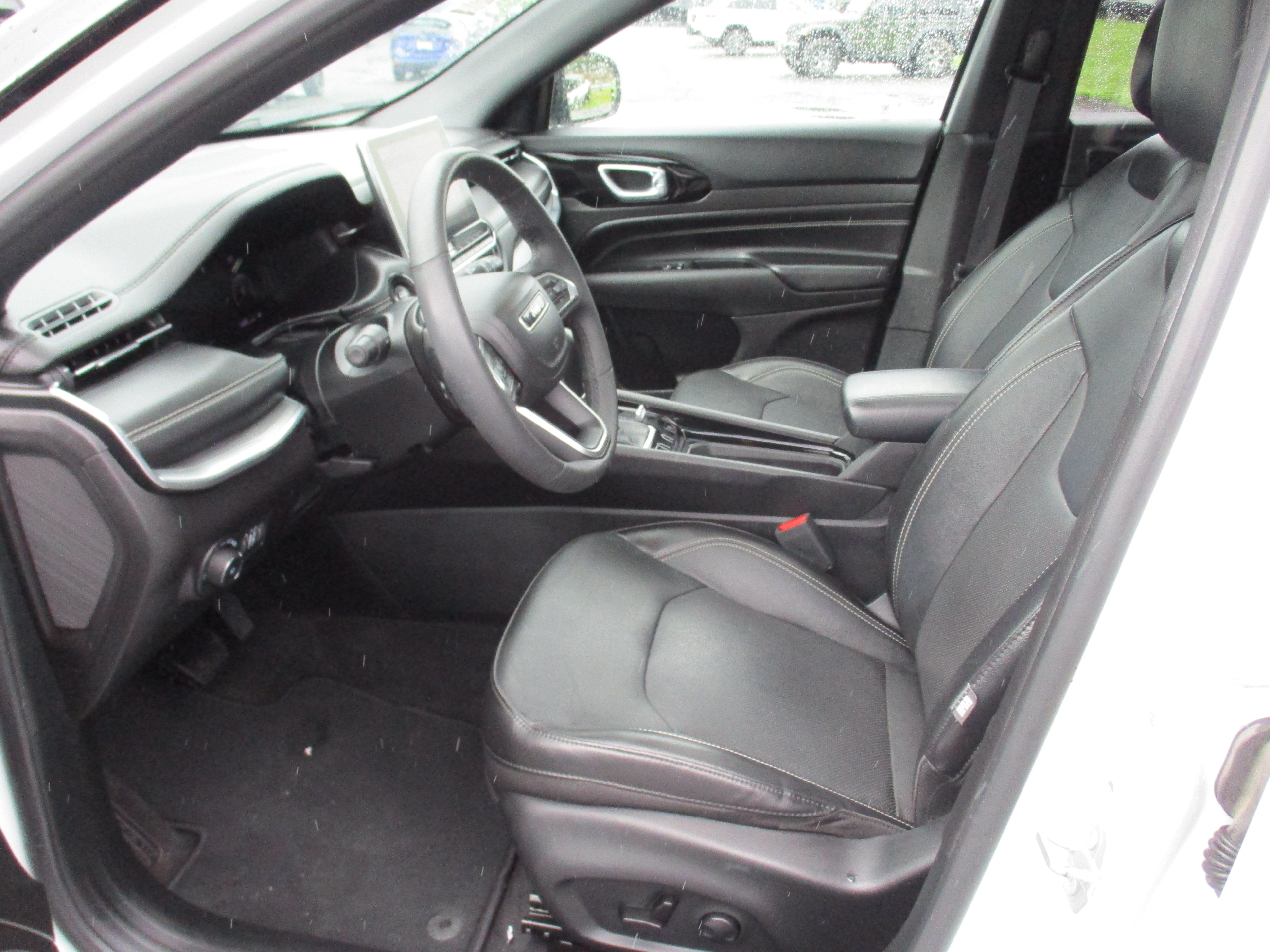 Certified 2023 Jeep Compass High Altitude AWD/4WD image 11