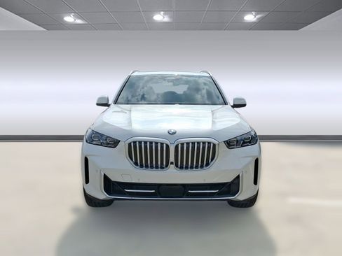 Used 2026 BMW X5 xDrive40i w/ Climate Comfort Package image 5