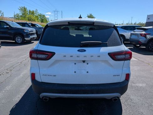 Used 2024 Ford Escape Active AWD/4WD image 8
