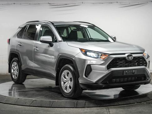 Certified 2021 Toyota RAV4 LE AWD/4WD image 7