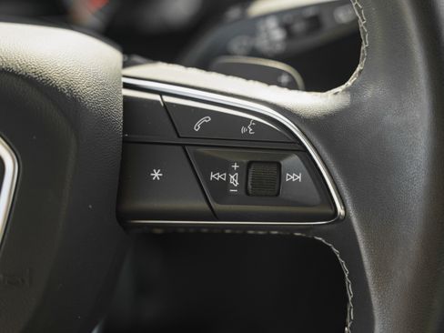 Used 2023 Audi Q8 Premium w/ Convenience Package image 19