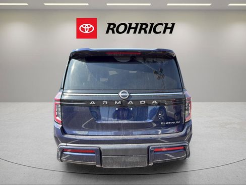 Used 2025 Nissan Armada Platinum image 6
