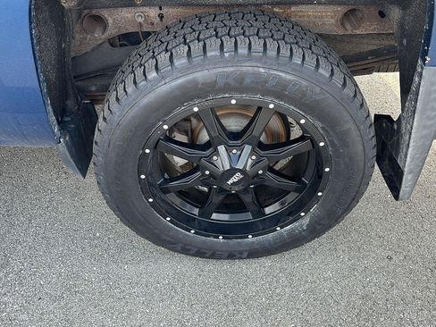Used 2015 Chevrolet Silverado 1500 High Country w/ High Country Premium Package AWD/4WD image 11