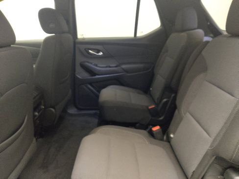Used 2022 Chevrolet Traverse LT AWD/4WD image 18