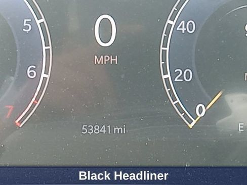 Used 2024 Jeep Grand Cherokee Altitude AWD/4WD image 13