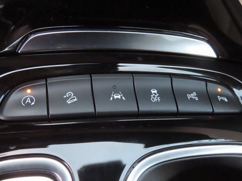 Used 2023 Buick Envision Avenir image 12