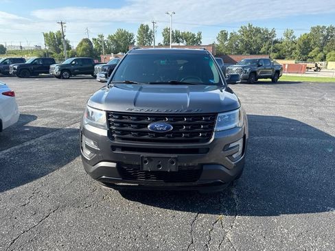 Used 2016 Ford Explorer Sport AWD/4WD image 3