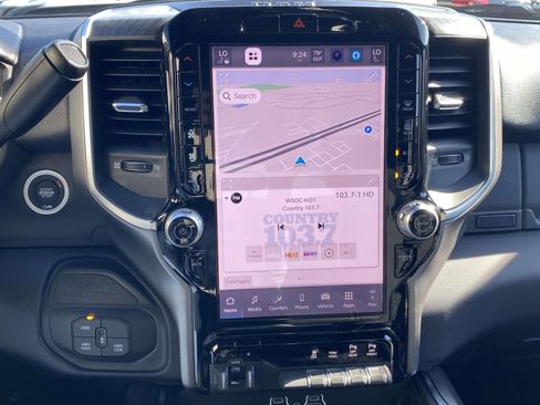 New 2026 RAM 2500 Big Horn AWD/4WD image 28