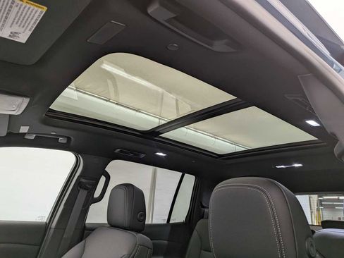 New 2026 Chevrolet Traverse LT w/ Enhanced Driving Package image 19