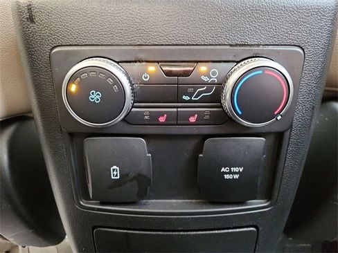 Used 2022 Ford Explorer Limited w/ Equipment Group 301A image 21