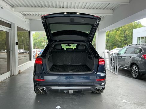 Used 2023 Audi SQ8 Prestige AWD/4WD image 15