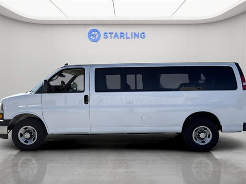 Used 2019 Chevrolet Express 3500 LT w/ LT Preferred Equipment Group image 3