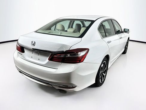 Used 2016 Honda Accord EX-L image 7