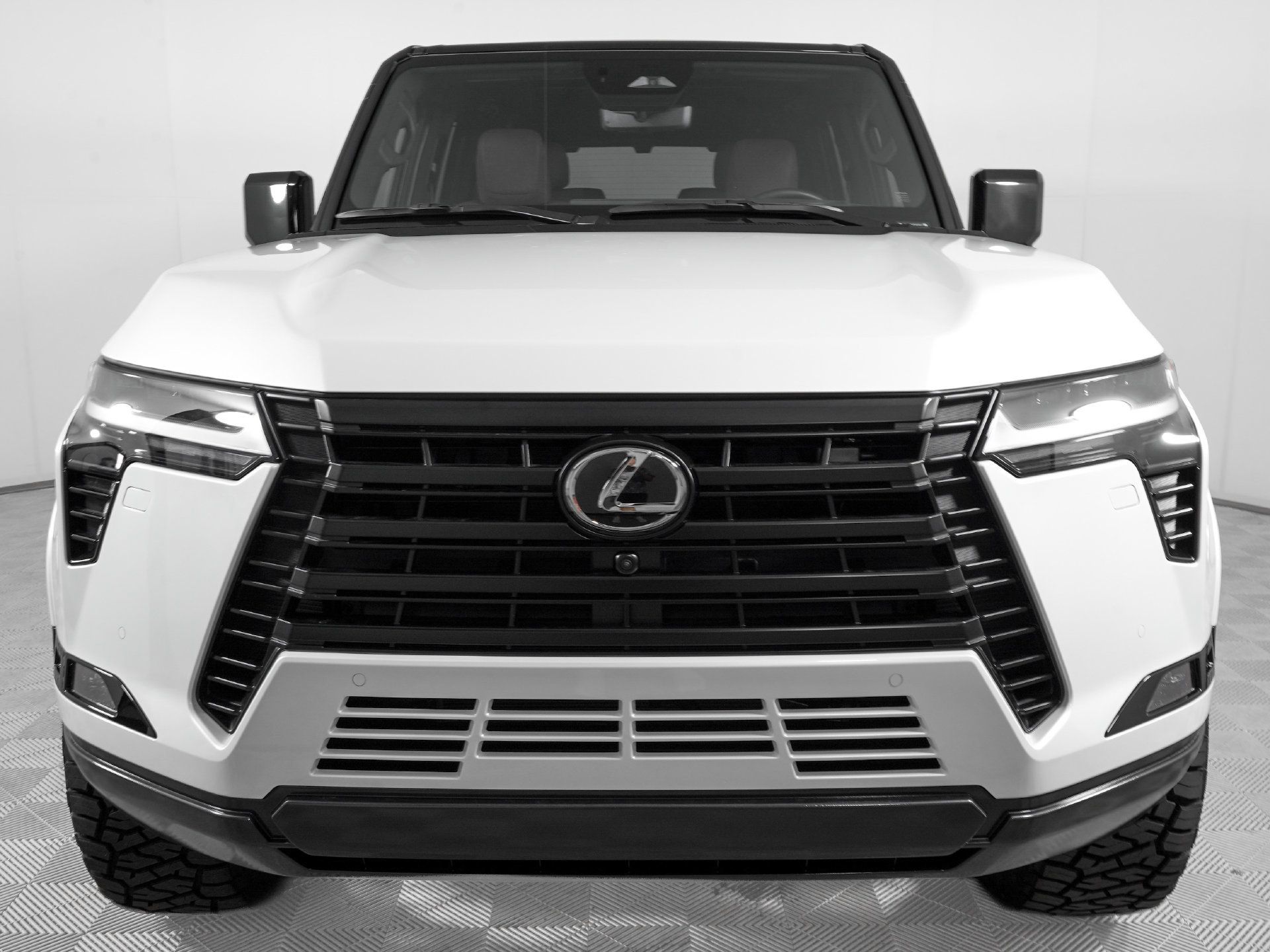 Used 2026 Lexus GX 550 w/ Accessory Package (2T) AWD/4WD image 3