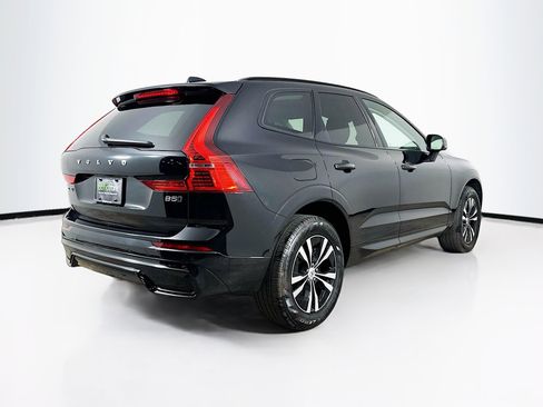 Used 2024 Volvo XC60 B5 Core image 9