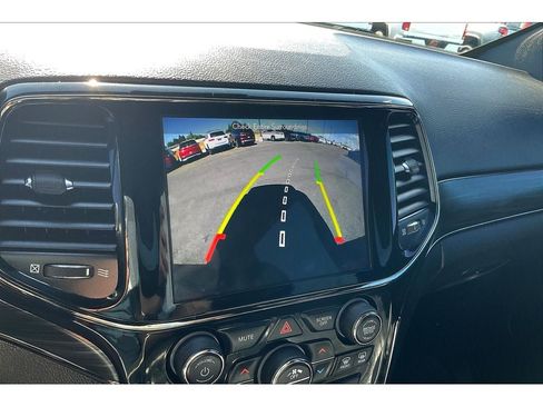 Used 2019 Jeep Grand Cherokee Limited X image 22