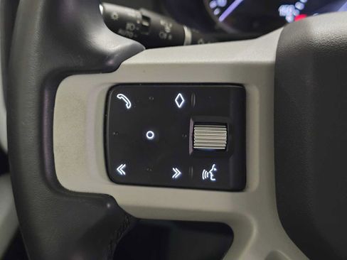 Used 2023 Land Rover Defender 110 SE AWD/4WD image 34