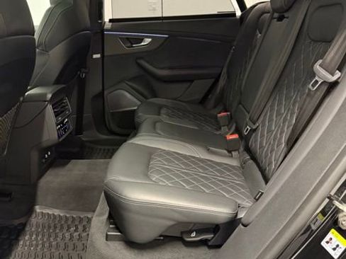 Used 2024 Audi SQ8 Prestige w/ Prestige Package image 30