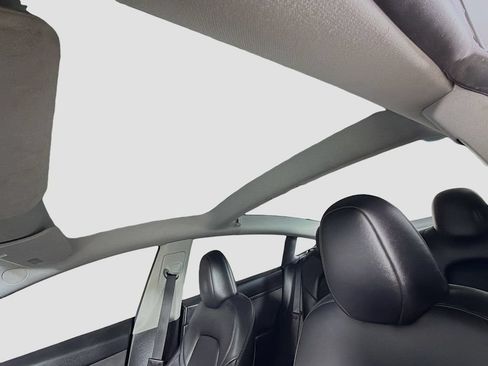 Used 2023 Tesla Model 3 Standard Range RWD image 16