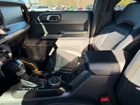 Used 2023 Ford Bronco Badlands w/ Sasquatch Package image 22