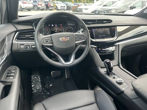 Used 2025 Cadillac XT6 Sport w/ LPO, Red Accent Package AWD/4WD image 19