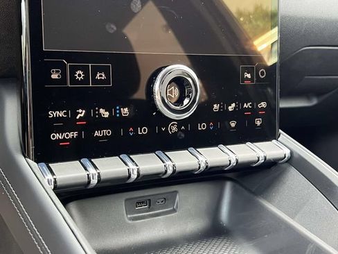 New 2026 GMC Terrain Elevation w/ Elevation Premium Package AWD/4WD image 22