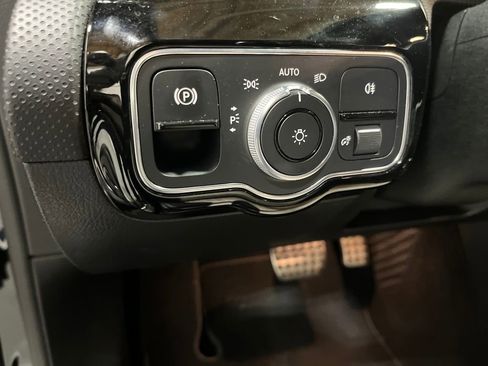 Used 2020 Mercedes-Benz A 220 4MATIC image 41