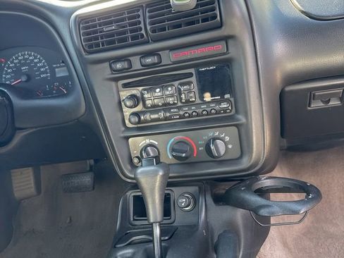 Used 2001 Chevrolet Camaro LT w/ Preferred Equipment Group 1 RWD image 13