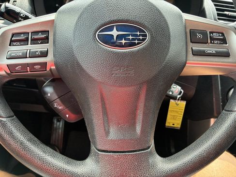 Used 2015 Subaru Forester 2.5i Premium w/ All-Weather Package AWD/4WD image 9