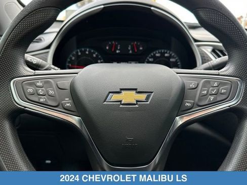 Used 2024 Chevrolet Malibu LS FWD image 24