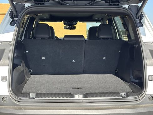 New 2026 Jeep Cherokee Overland w/ Advanced Pro Tech Group AWD/4WD image 18